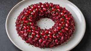 Салат «Гранатовый браслет» с курицей или говядиной